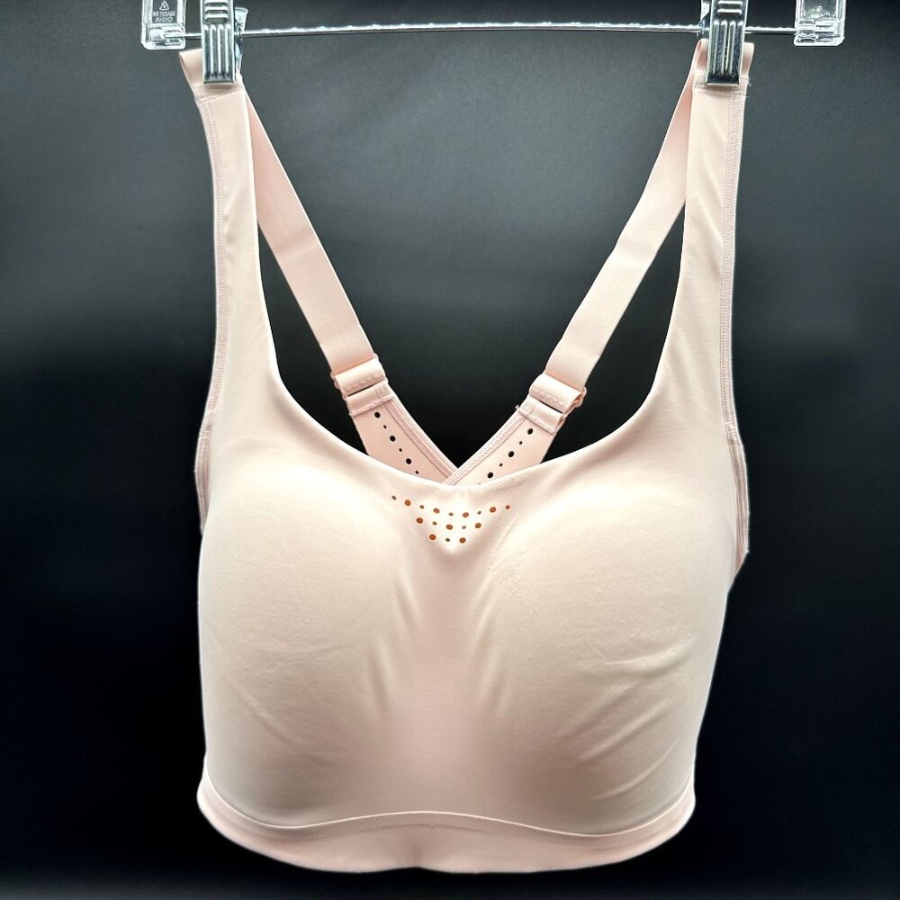 Athleta Phenomena Bra Size 36DD Pink Sports Bra High Impact Padded 657806